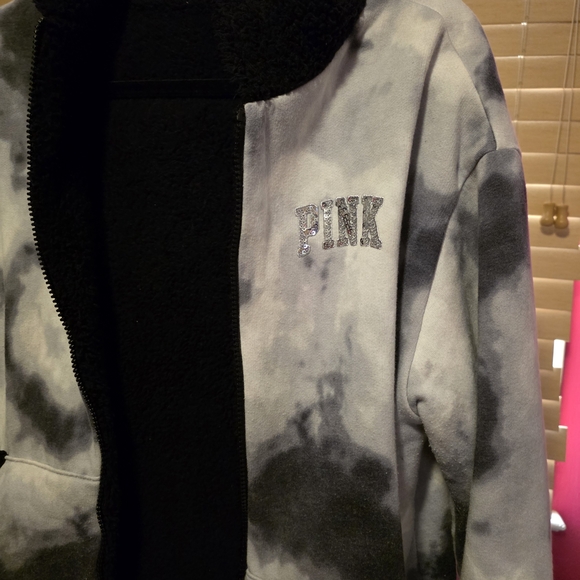 PINK Victoria's Secret Black and White Tie-Dye Hoodie - Picture 4 of 5